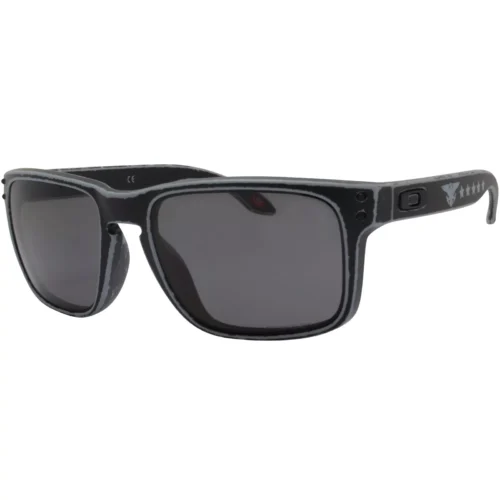 Oakley OO 9102-V955 Holbrook Distressed Black Prizm Polarized Mens Sunglasses - Image 6