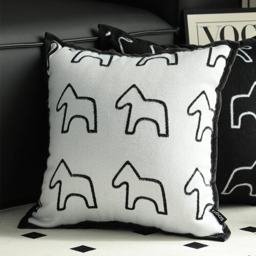 45cm Throw Pillow White Teddy Fleece Square Pony Decorative Cushion for Living Room - Image 3