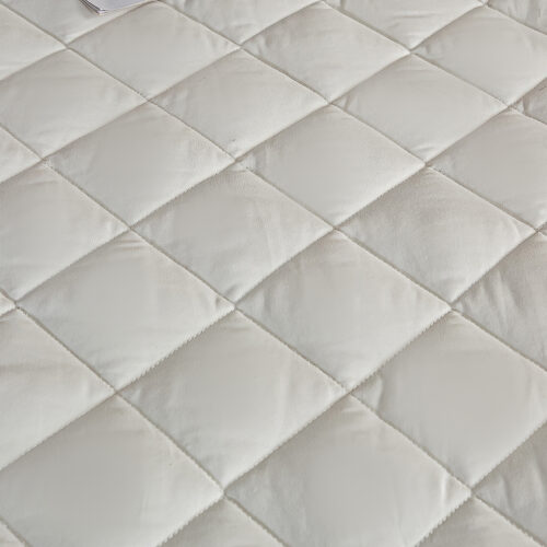 White 138cm Wide Mattress Cover Thick Quilted Stretchable Bed Spread Sheet Protector with Pillow Covers - Image 4