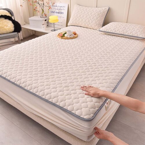 Beige 138cm Wide Mattress Cover Thick Quilted Fleece Stretchable Clover Bed Spread Sheet Protector with Pillow Covers - Image 3