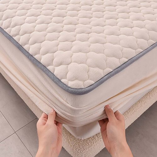 Beige 138cm Wide Mattress Cover Thick Quilted Fleece Stretchable Clover Bed Spread Sheet Protector with Pillow Covers - Image 5