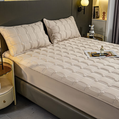 2x Beige 183cm Wide Mattress Cover Thick Quilted Stretchable Bed Spread Sheet Protector with Pillow Covers - Image 3