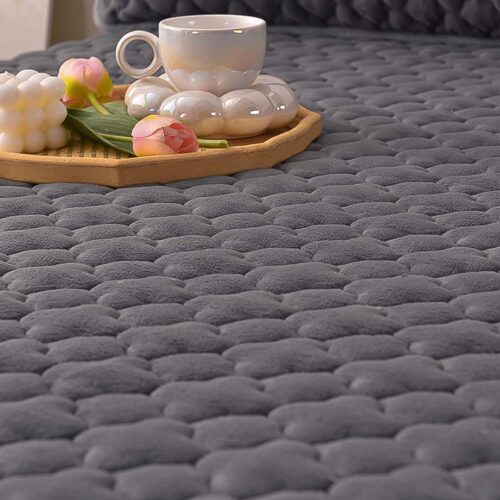 2x Grey 138cm Wide Mattress Cover Thick Quilted Fleece Stretchable Clover Bed Spread Sheet Protector with Pillow Covers - Image 4