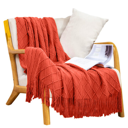 Red Diamond Pattern Knitted Throw Blanket Warm Woven Couch Bed Sofa Decor with Tassels
