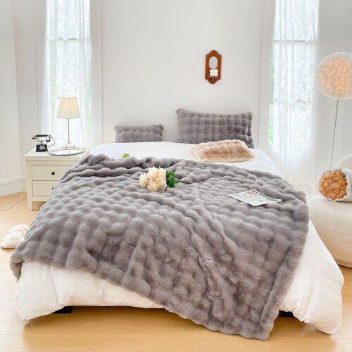 200cm Grey Fur Fuzzy Super Soft Cozy Fluffy Throw Blanket - Image 2
