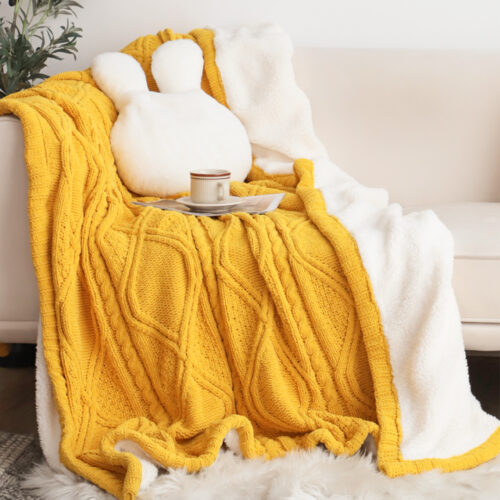 200X230cm Throw Blanket Yellow White Chenille Fleece Knitted Fabric on One Side Soft Suede - Image 3