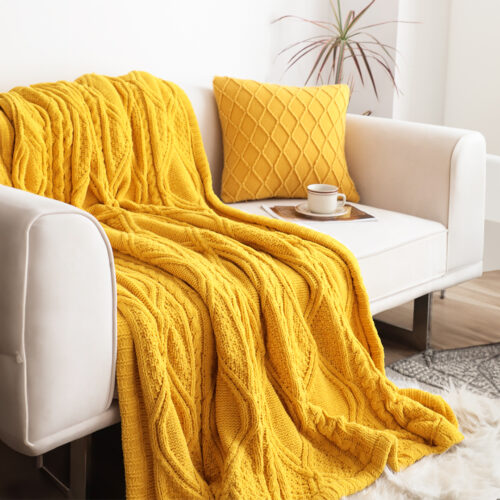 200X230cm Throw Blanket Yellow White Chenille Fleece Knitted Fabric on One Side Soft Suede - Image 4