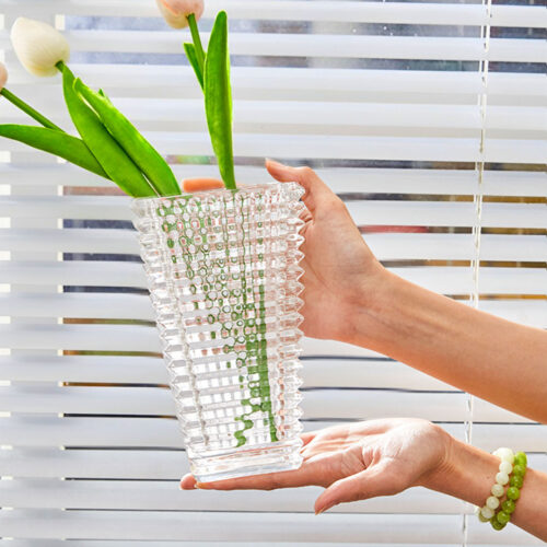 22.5cm Handcrafted Clear Glass Vase Classic - Image 9
