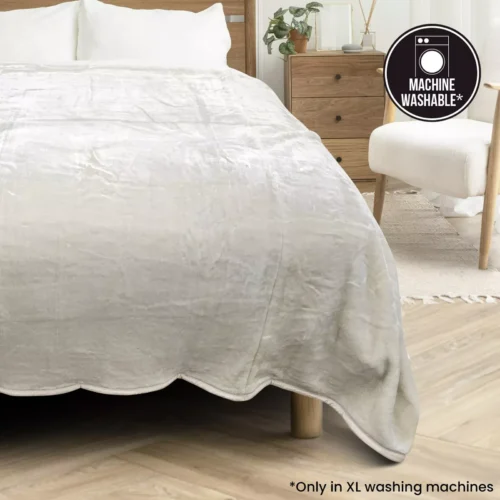 Laura Hill XL Double-Sided Oversized Faux Mink Blanket 305x305cm Beige - Image 9