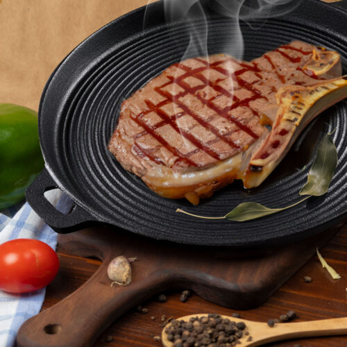 35cm Round Ribbed Cast Iron Frying Pan Skillet Steak Sizzle Platter with Handle - Image 3