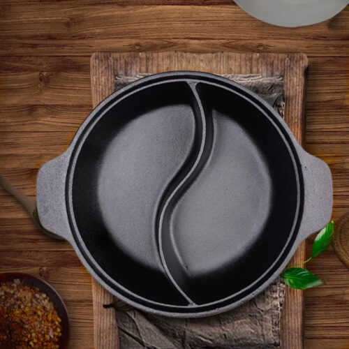 32CM Round Cast Iron Shabu Shabu Hotpot Beef Chicken Stew Wok Two-Flavor Division - Image 3